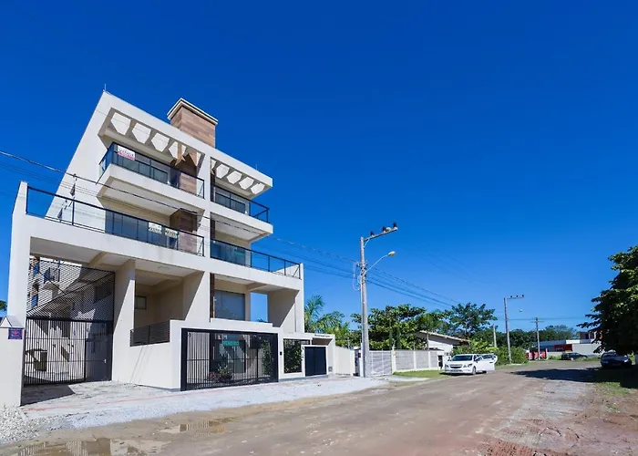 Surpreendente Apto, 290 Metros Da Praia! Bombinhas